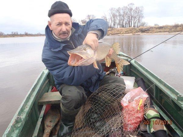 колыан колыанчик и я на кордоне 023.JPG