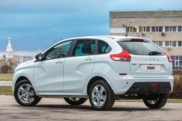 Lada-XRAY-2017-04.jpg