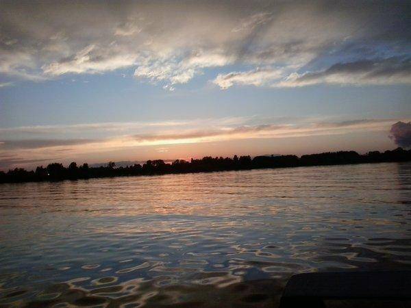 2016-06-19 22.00.25.jpg